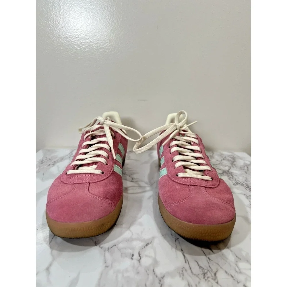 Adidas Womens Suede Gazelles Sneakers Shoes 6 Y2K Classic Streetwear Sporty Pink